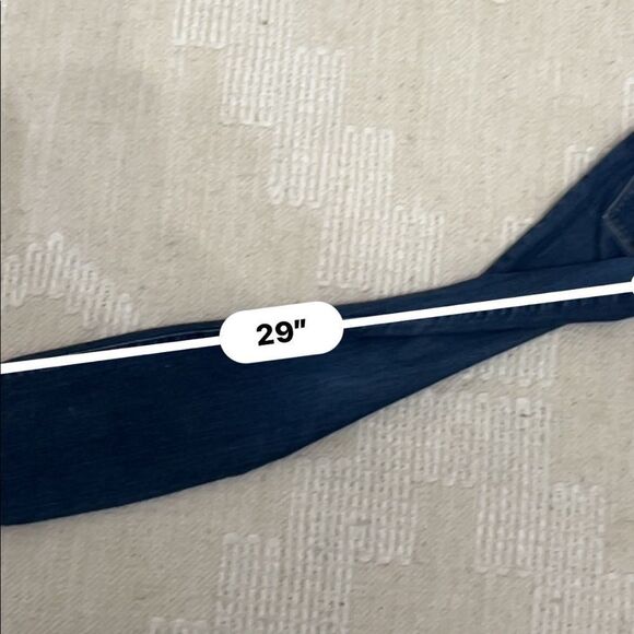 RALPH Lauren Modern Straight Curvy in a size 4 medium wash- never worn- - Picture 8 of 16